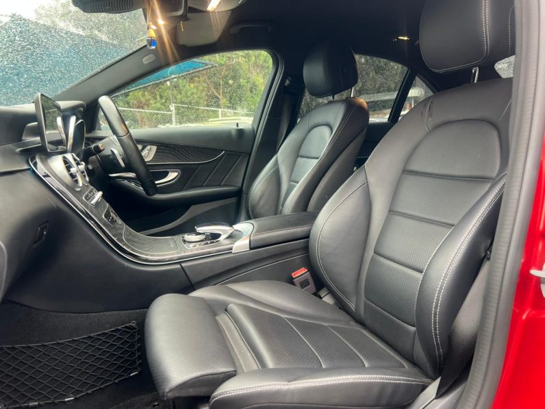 
								Mercedes Benz C200 full									