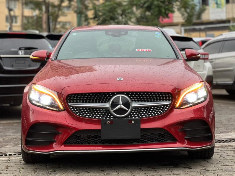 
								Mercedes Benz C200 full									