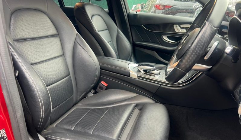 
								Mercedes Benz C200 full									