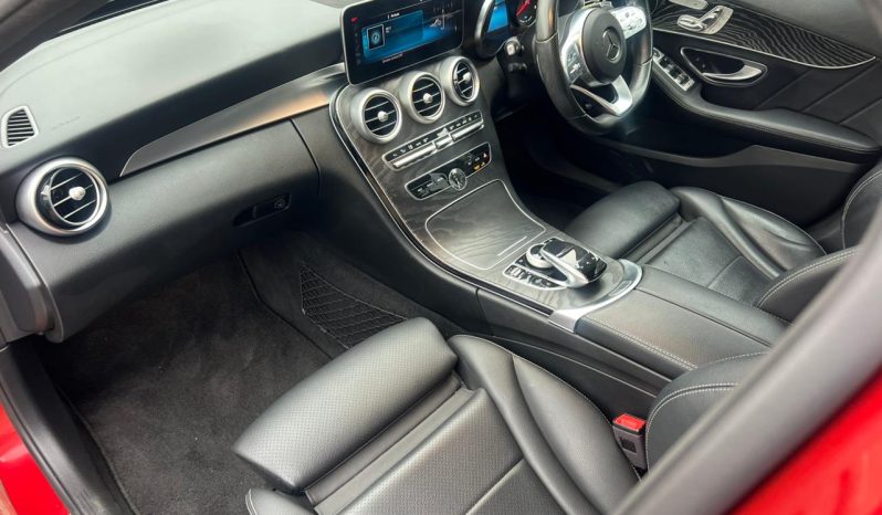 
								Mercedes Benz C200 full									