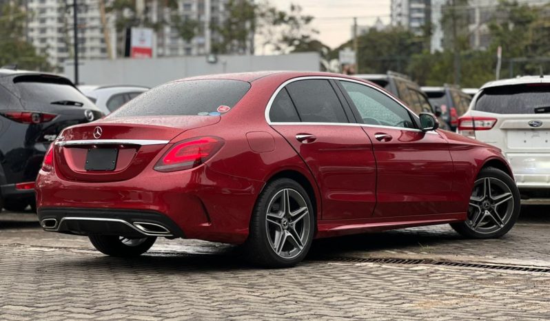 
								Mercedes Benz C200 full									