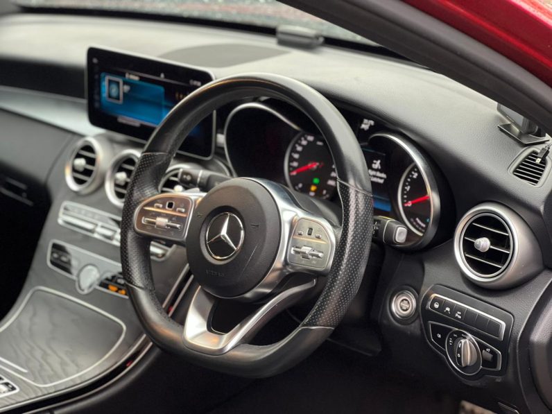 
								Mercedes Benz C200 full									