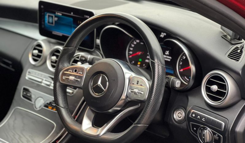 
								Mercedes Benz C200 full									