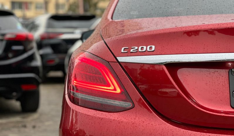 
								Mercedes Benz C200 full									