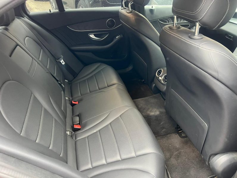 
								Mercedes Benz C200 full									
