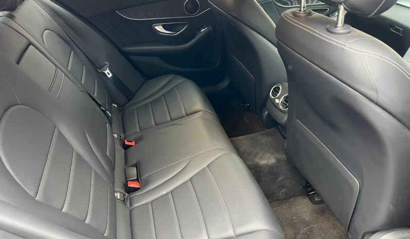 
								Mercedes Benz C200 full									