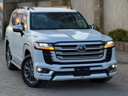 Toyota Land Cruiser LC300 ZX