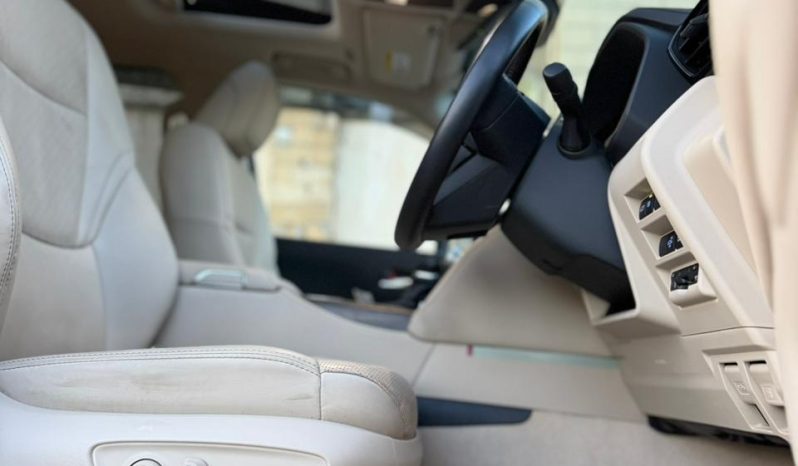 
								Toyota Land Cruiser LC300 ZX full									