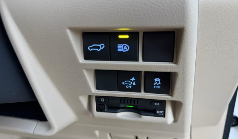 
								Toyota Land Cruiser LC300 ZX full									