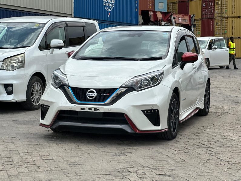 
								Nissan Note E-Power full									