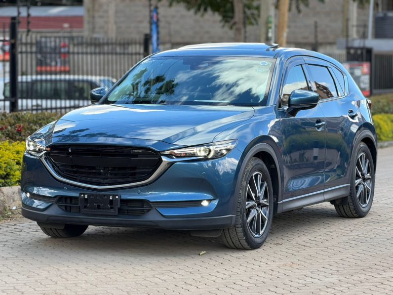 
								Mazda CX-5 full									