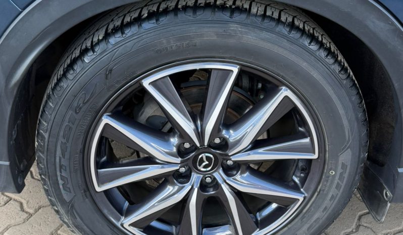 
								Mazda CX-5 full									