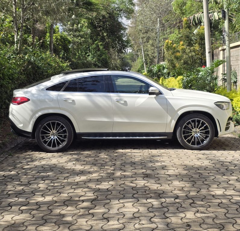 
								Mercedes-Benz GLE 400d full									