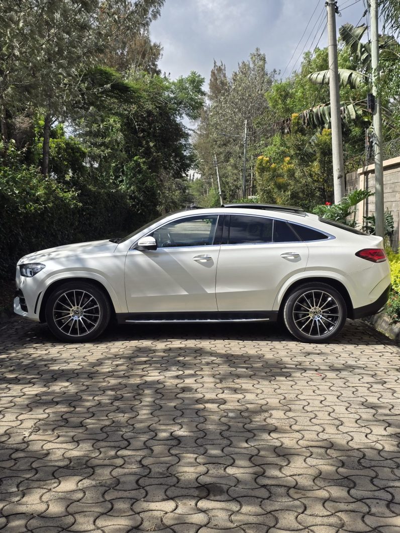 
								Mercedes-Benz GLE 400d full									
