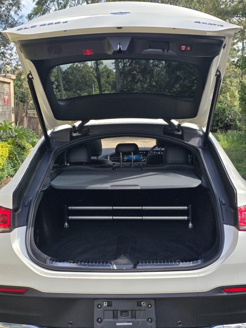 
								Mercedes-Benz GLE 400d full									