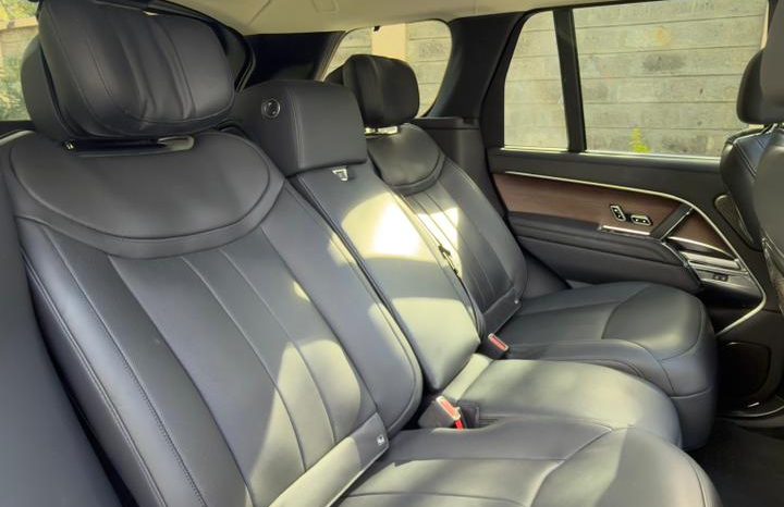 
								Range Rover Vogue full									