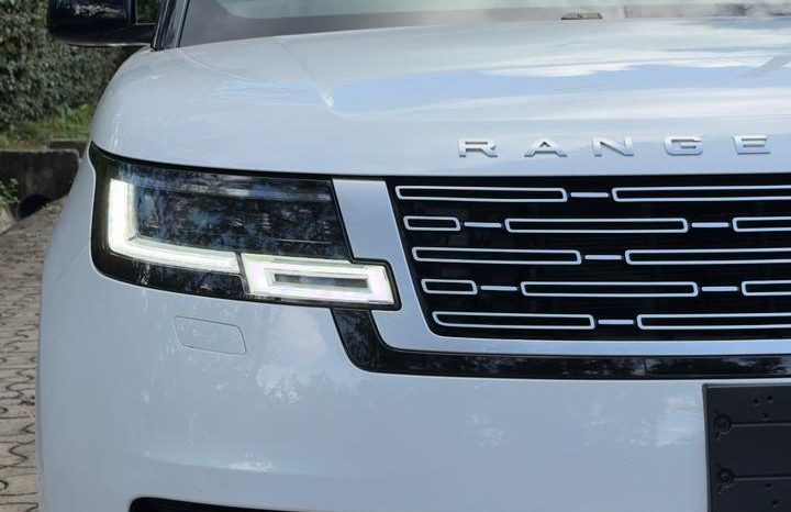 
								Range Rover Vogue full									