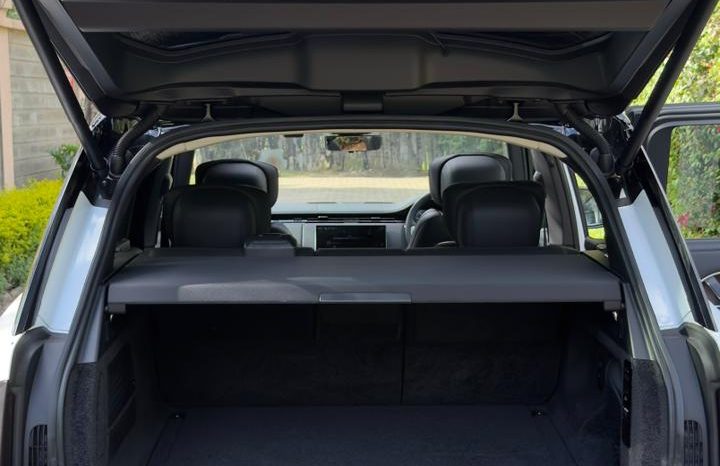 
								Range Rover Vogue full									