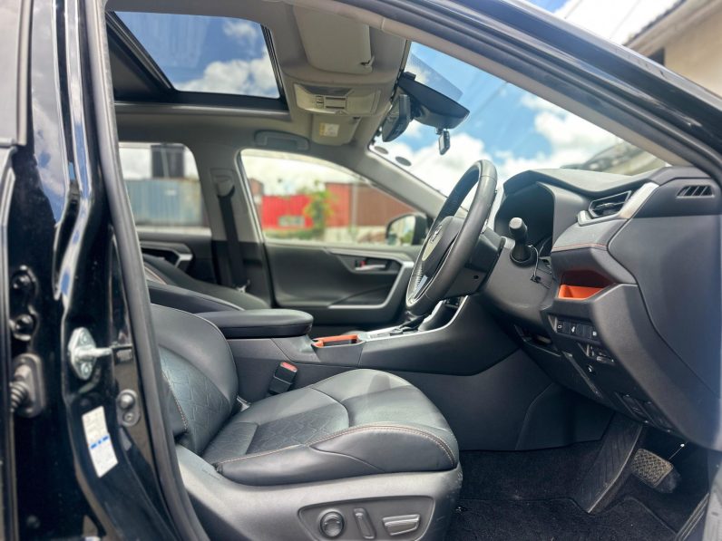 
								Toyota Rav4 Adventure full									