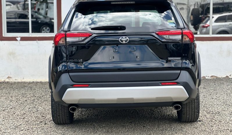 
								Toyota Rav4 Adventure full									