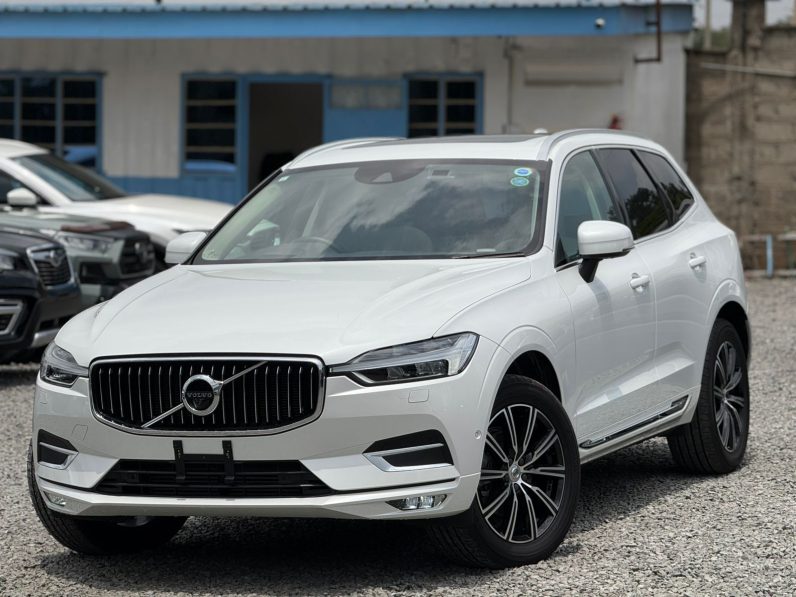 
								Volvo XC60 full									