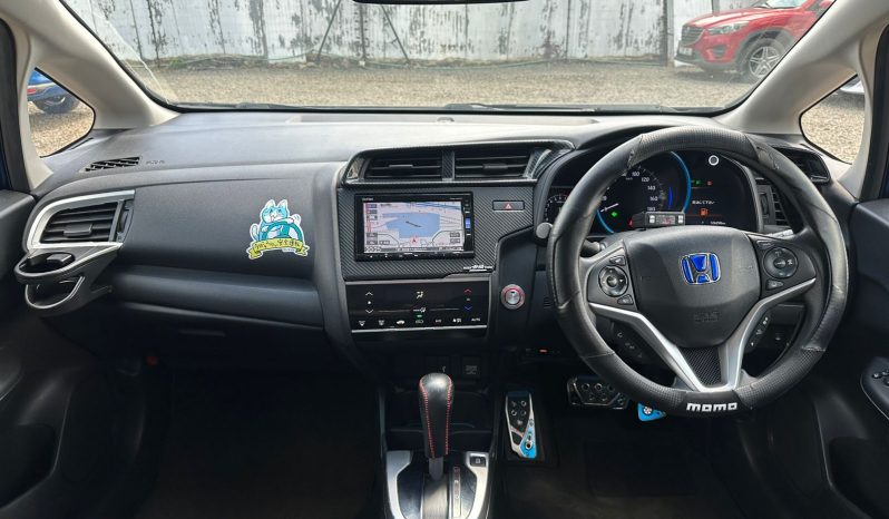
								Honda Fit full									