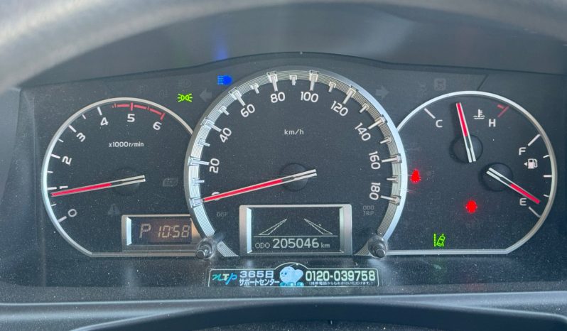 
								Toyota Hiace 7L full									