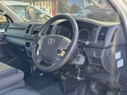 Toyota Hiace 7L