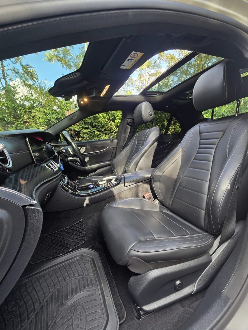 
								Mercedes-Benz E200 full									