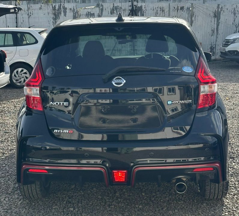
								Nissan Note Epower Nismo full									