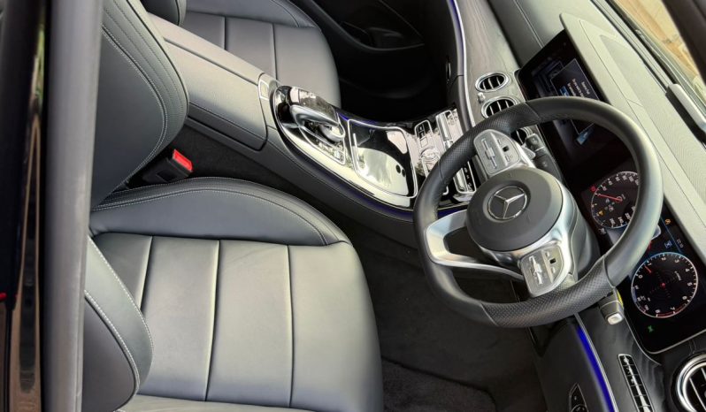 
								Mercedes-Benz E200 full									