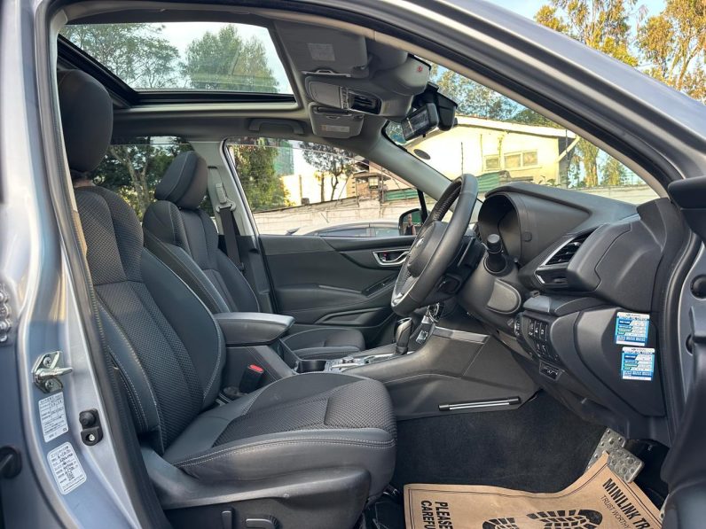 
								Subaru Forester full									