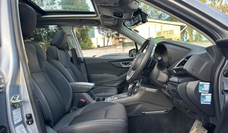 
								Subaru Forester full									