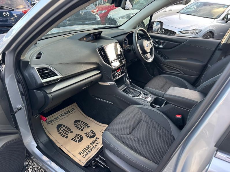 
								Subaru Forester full									