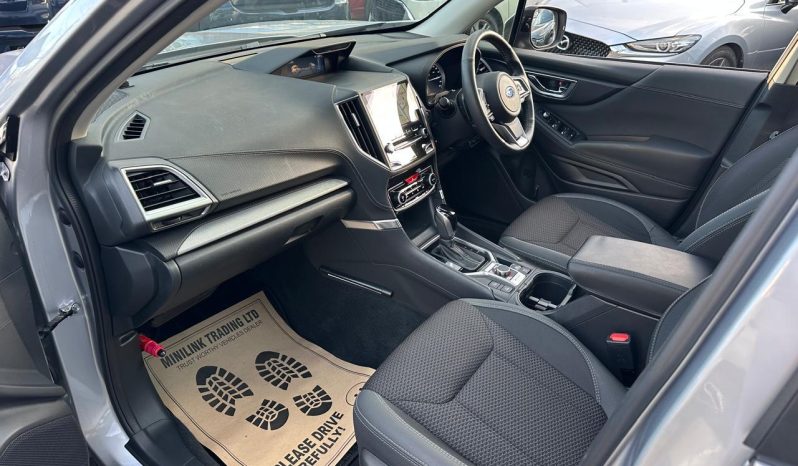 
								Subaru Forester full									