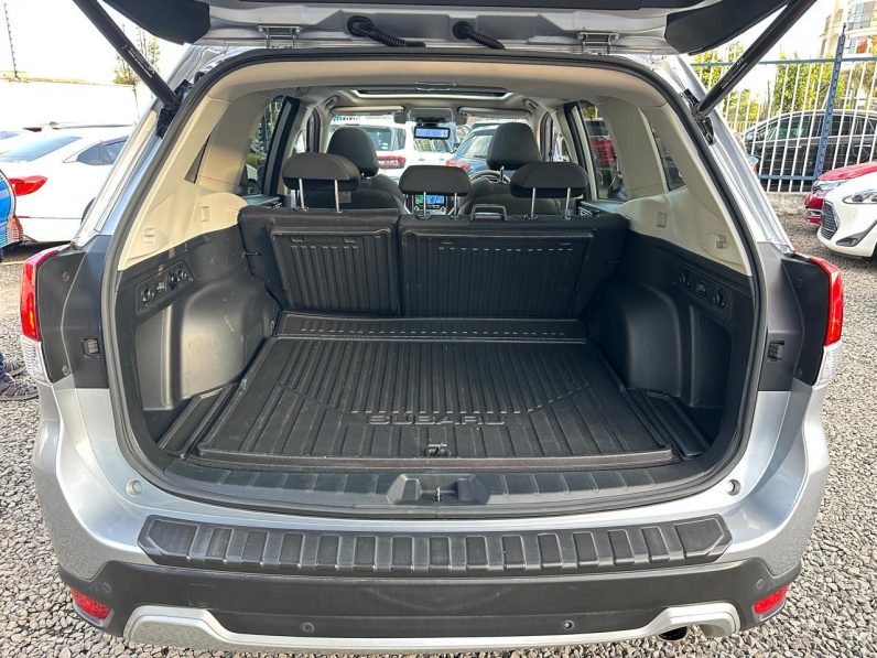 
								Subaru Forester full									