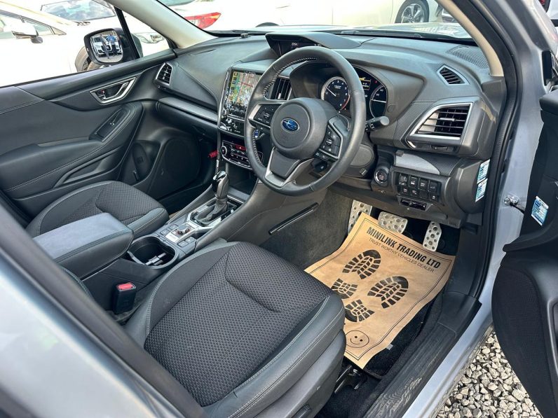 
								Subaru Forester full									