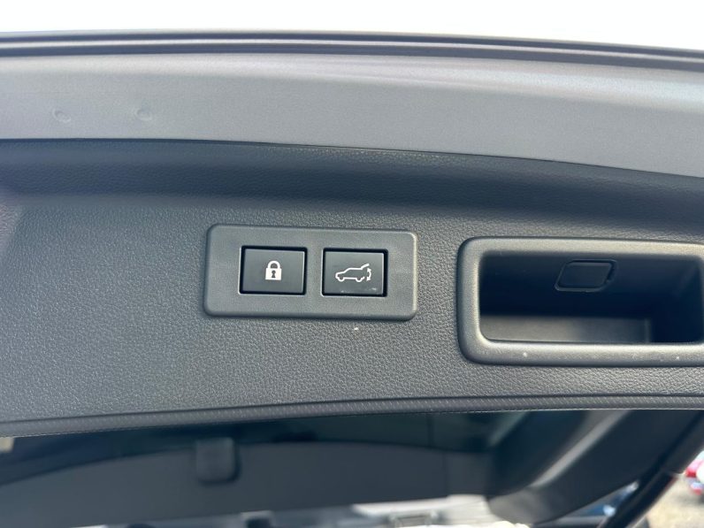 
								Subaru Forester full									