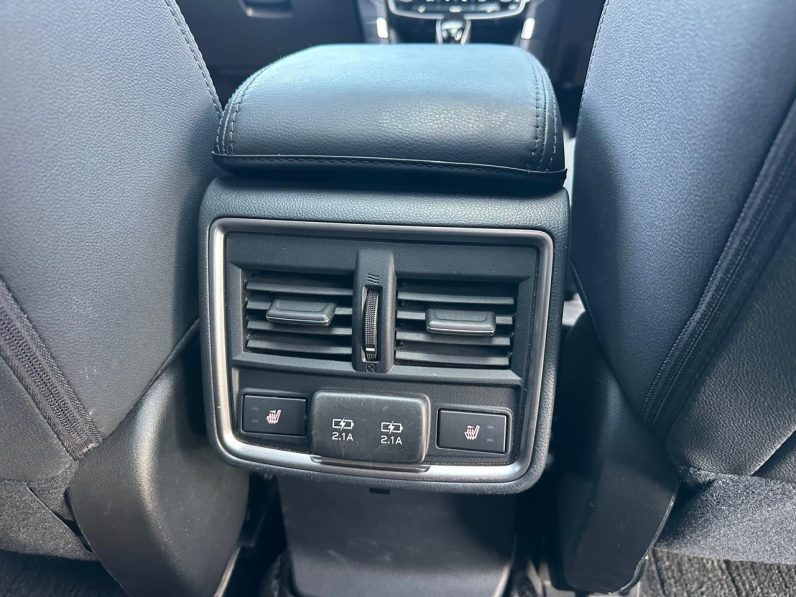 
								Subaru Forester full									