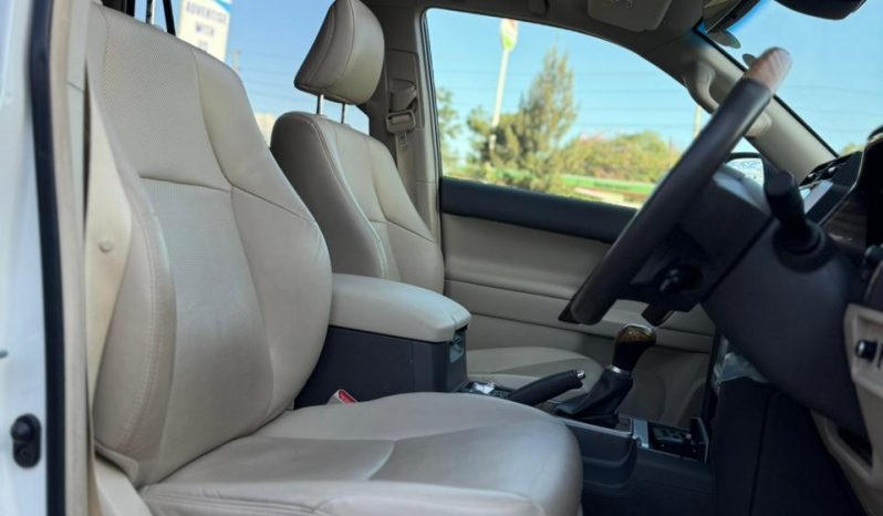 
								Toyota Land cruiser prado TX full									