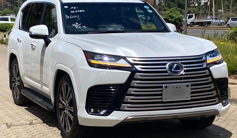 
								Lexus LX600 full									