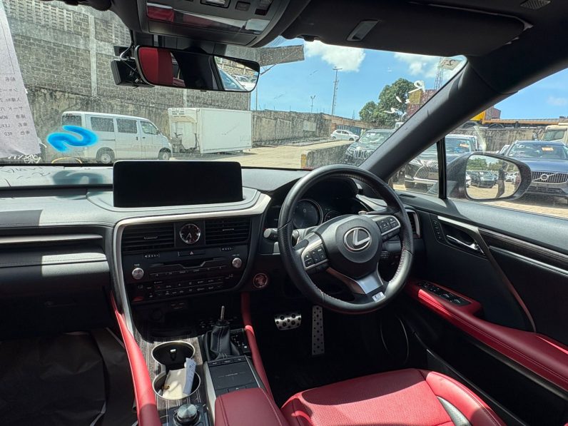 
								Lexus RX300 F sport full									