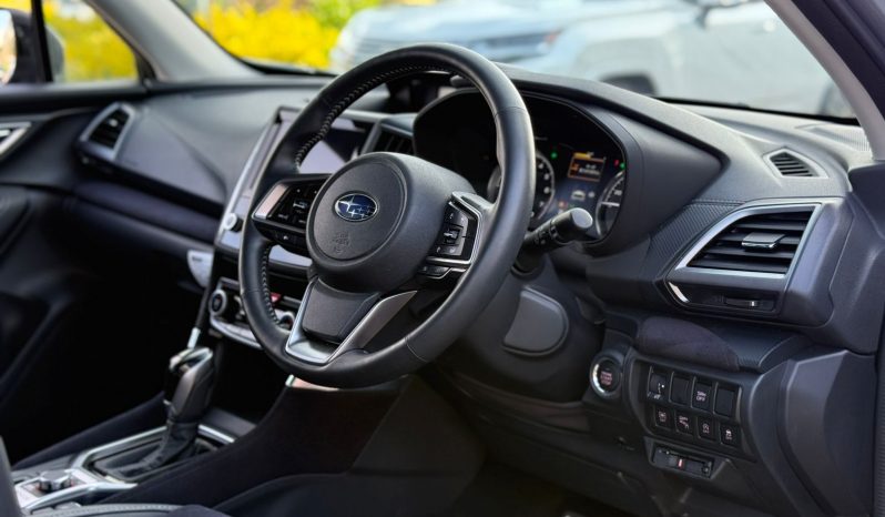 
								Subaru Forester full									