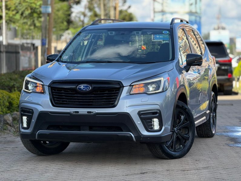 
								Subaru Forester full									