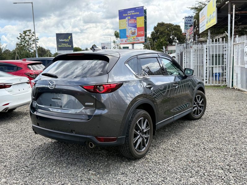 
								Mazda CX-5 full									