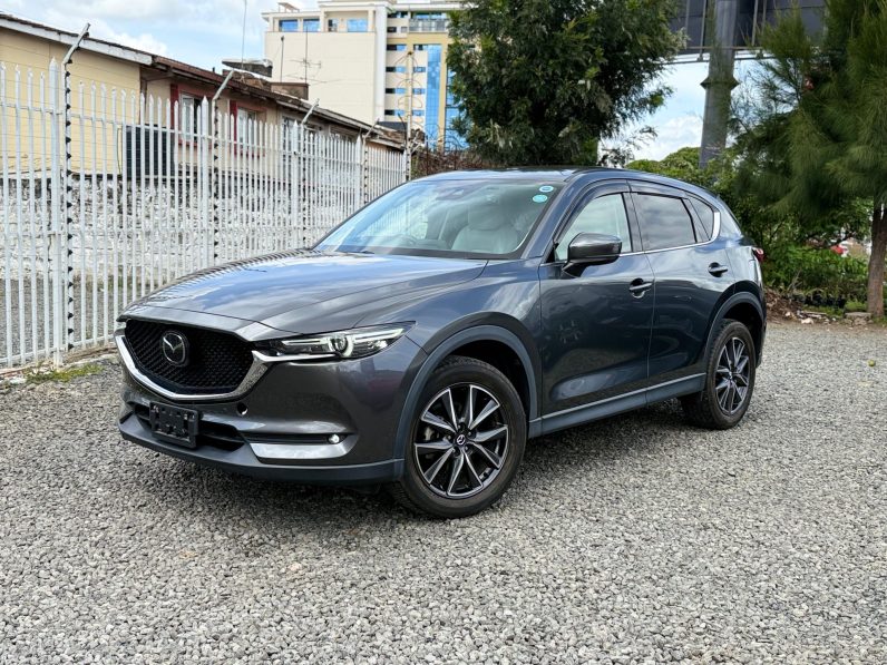 
								Mazda CX-5 full									