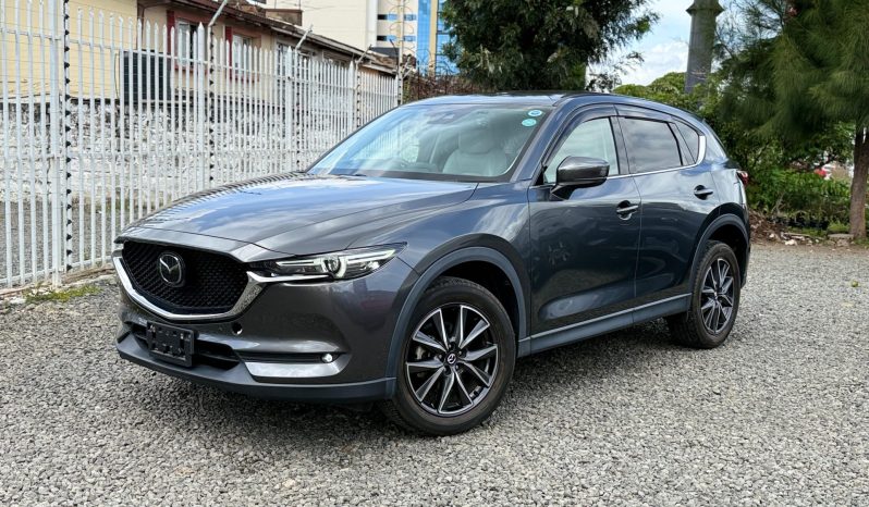 
								Mazda CX-5 full									