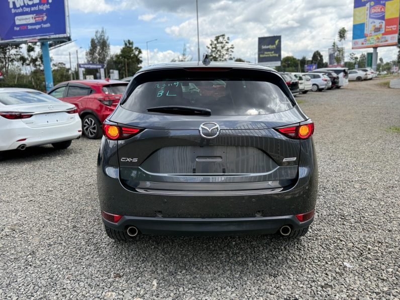 
								Mazda CX-5 full									