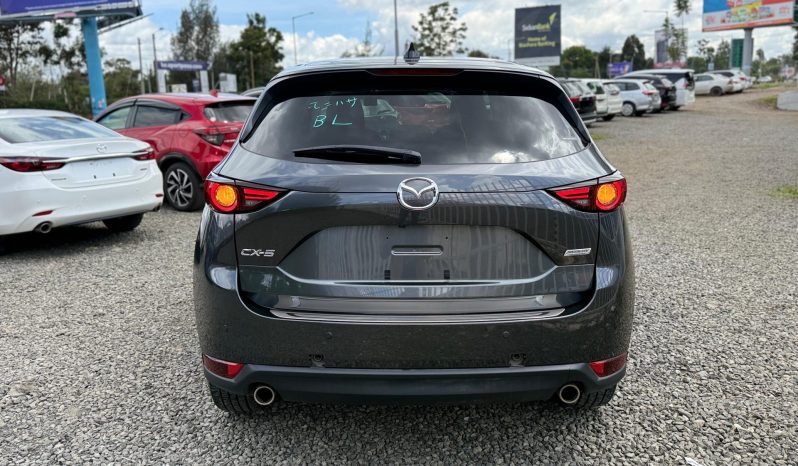 
								Mazda CX-5 full									