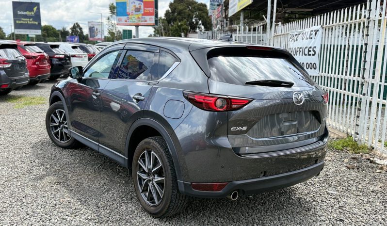 
								Mazda CX-5 full									